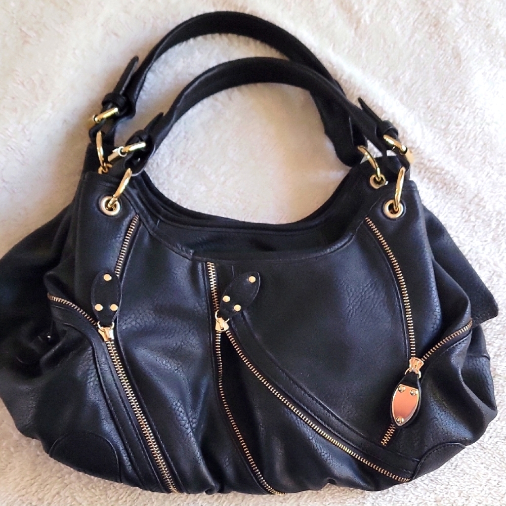 Just Fab Three Compartment Large Black Leather Zipper Purse